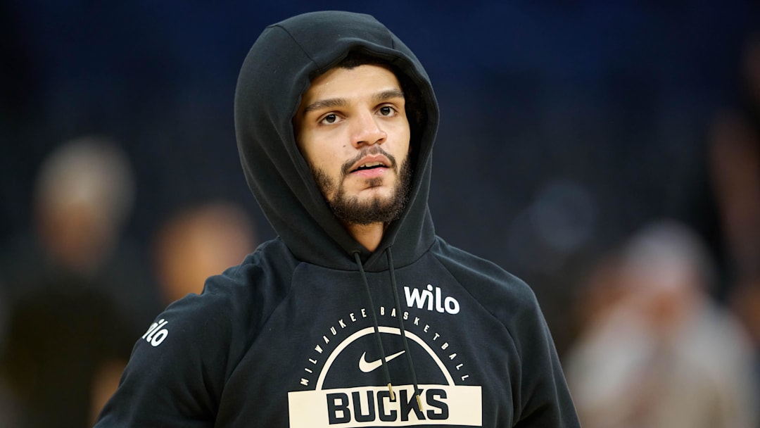 Milwaukee Bucks guard Andre Jackson Jr. (44) warms up before the game against the Golden State Warriors at Chase Center on January 7, 2026.