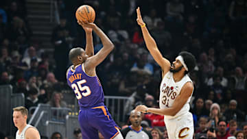 Phoenix Suns v Cleveland Cavaliers
