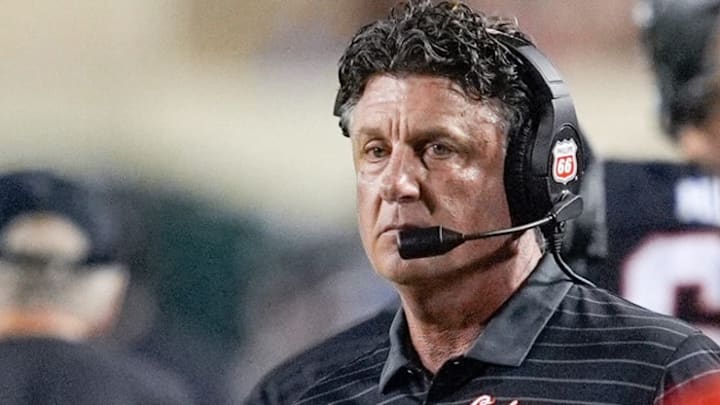 Former Oklahoma State head coach Mike Gundy 