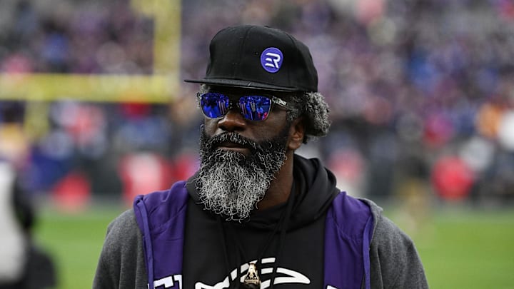 Ed Reed on the field before the Baltimore Ravens took on the Kansas City Chiefs in the NFL playoffs.