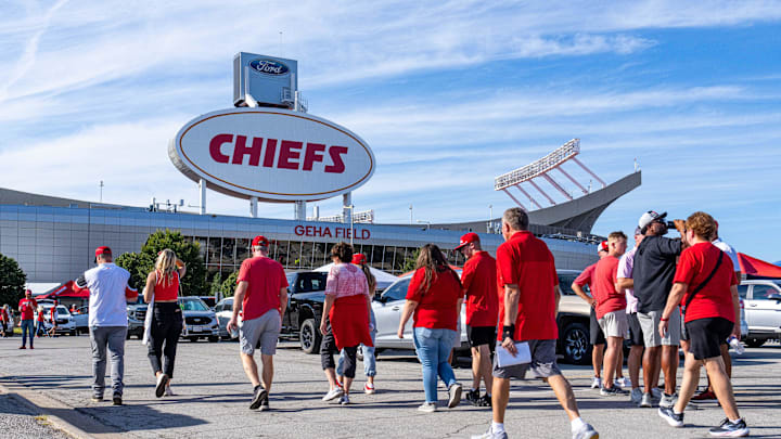 Aug 28, 2025; Kansas City, Missouri, USA; Nebraska Cornhuskers fans walk in the parking lot before the game against the Cincinnati Bearcats at GEHA Field at Arrowhead Stadium. Mandatory Credit: Dylan Widger-Imagn Images Aug 28, 2025; Kansas City, Missouri, USA; Nebraska Cornhuskers fans walk in the parking lot before the game against the Cincinnati Bearcats at GEHA Field at Arrowhead Stadium. Mandatory Credit: Dylan Widger-Imagn Images
