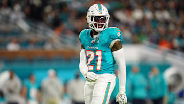 Tennessee Titans v Miami Dolphins