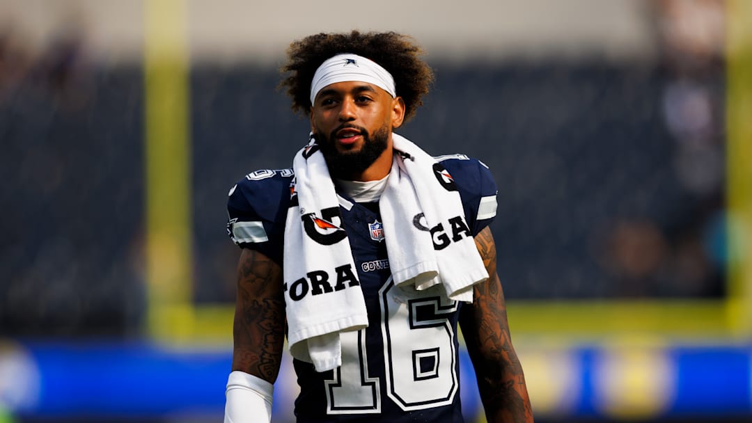 Dallas Cowboys v Los Angeles Rams