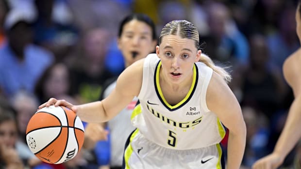 Bueckers opened up about her team's fast star