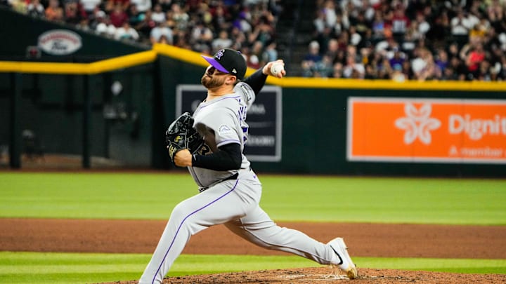 Aug 9, 2025; Phoenix, Arizona, USA; Colorado Rockies pitcher Dugan Darnell (52) pitches in the sixth inning of the game between the Arizona Diamondbacks and Colorado Rockies at Chase Field. Aug 9, 2025; Phoenix, Arizona, USA; Colorado Rockies pitcher Dugan Darnell (52) pitches in the sixth inning of the game between the Arizona Diamondbacks and Colorado Rockies at Chase Field.