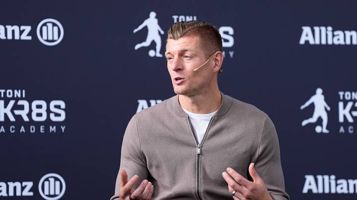 Toni Kroos est une légende du Real Madrid. Toni Kroos est une légende du Real Madrid.