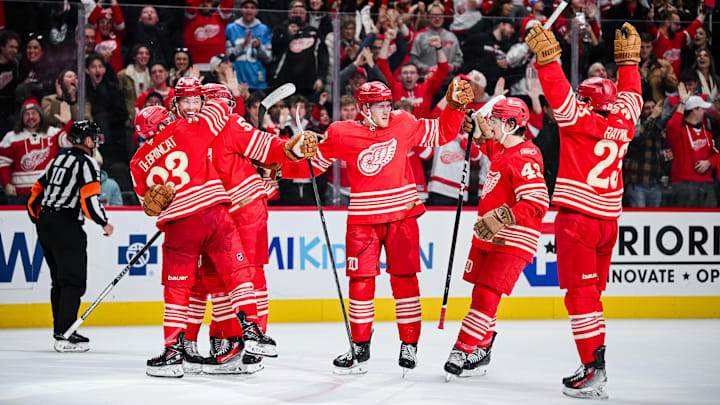 The Detroit Red Wings are home favorites to close out December.