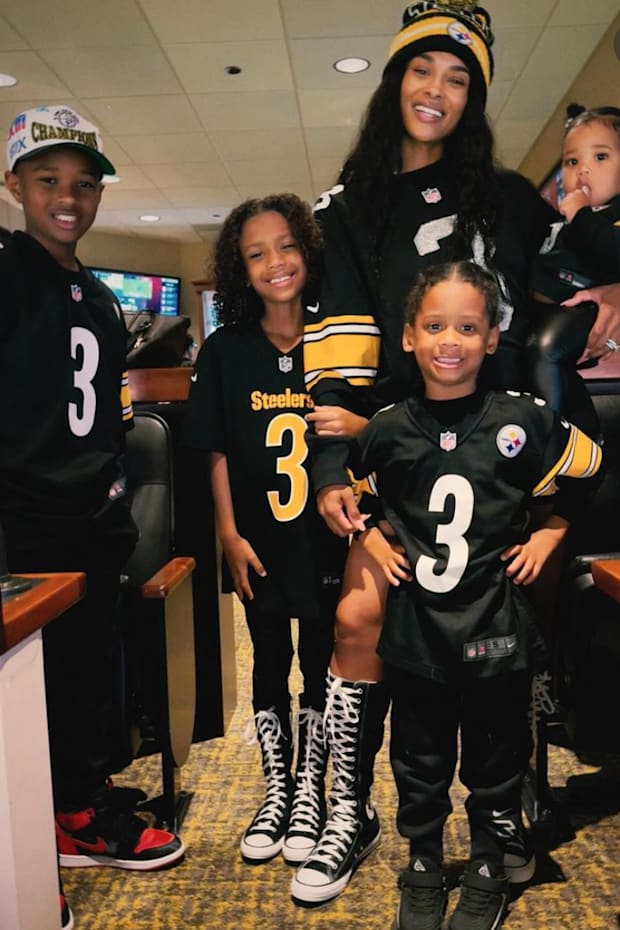 Russell Wilson’s family