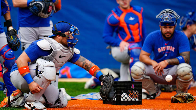 Feb 16, 2023; Port St. Lucie, FL, USA; New York Mets first baseman Pete Alonso (20) and New York