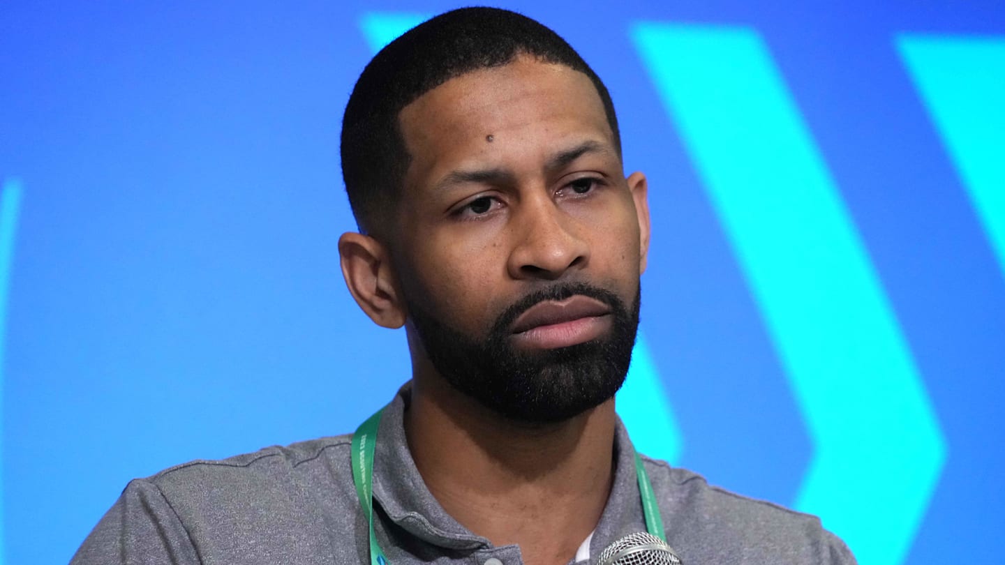 Giants, Browns Weigh Quarterback Trades Amid 2025 Roster Shuffles