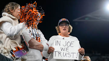Cincinnati Bengals fans show supper for Joe Flacco in the third quarter of the NFL Week 7 game between the Cincinnati Bengals and the Pittsburgh Steelers at Paycor Stadium in downtown Cincinnati on Thursday, Oct. 16, 2025. The Bengals won, 33-31.