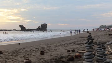 Last sunset on the beaches of El Salvador