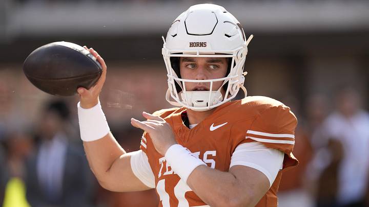Texas Longhorns quarterback Arch Manning