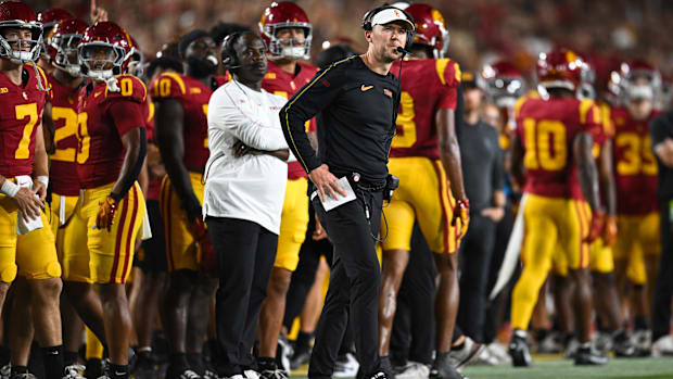 Sep 7, 2024; Los Angeles, California, USA; USC Trojans head coach Lincoln Riley reacts against the Utah State Aggies during t