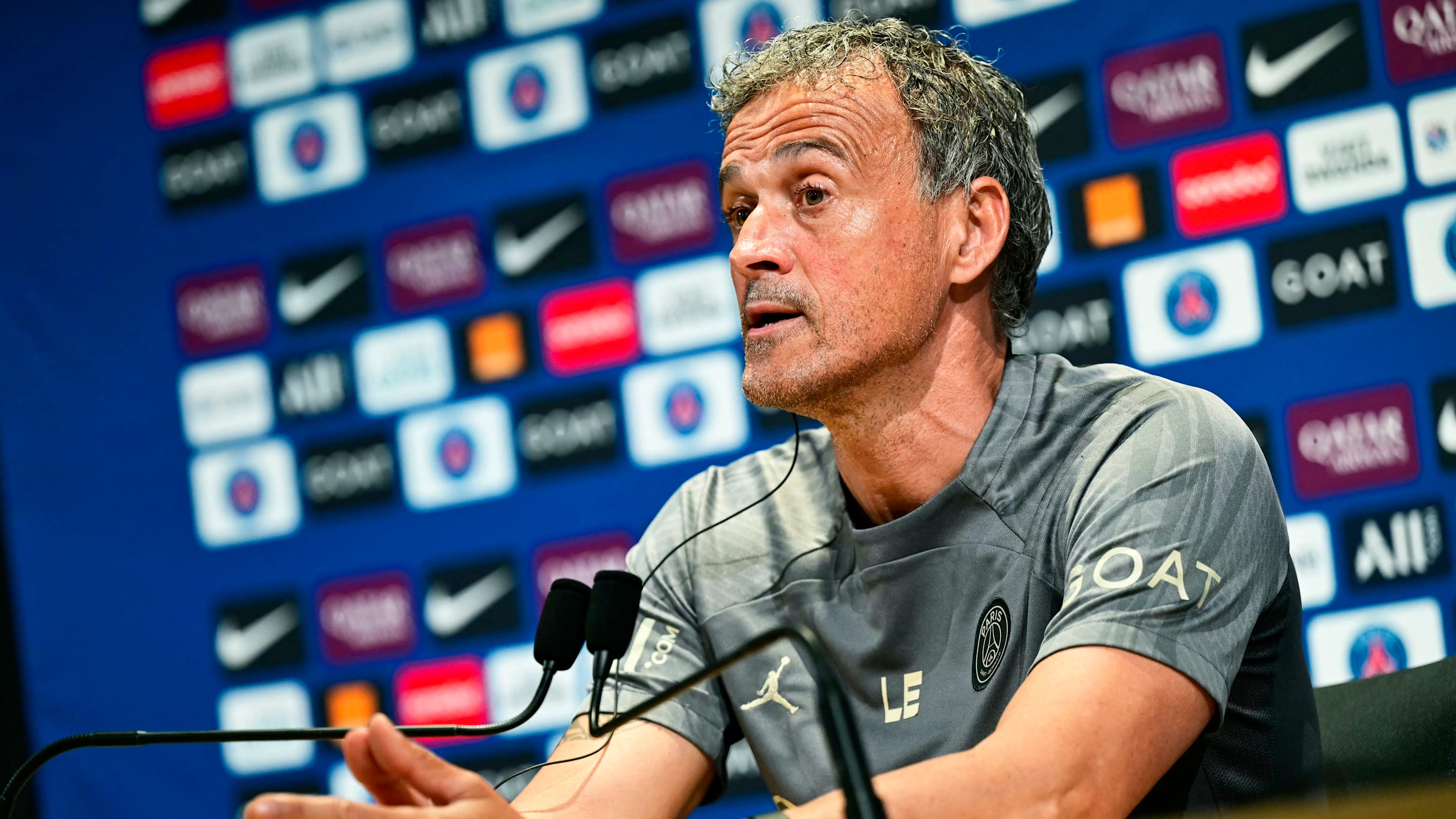 PSG : Luis Enrique défend Bradley Barcola, "un joueur clé" de son équipe