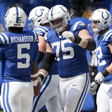 Sep 8, 2024; Indianapolis, Indiana, USA; Indianapolis Colts quarterback Anthony Richardson (5) talks to the team Sunday, Sept. 8, 2024, during a game against the Houston Texans at Lucas Oil Stadium. Mandatory Credit: Christine Tannous/USA TODAY Network via Imagn Images