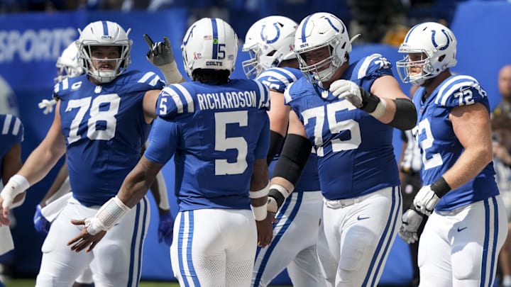 Sep 8, 2024; Indianapolis, Indiana, USA; Indianapolis Colts quarterback Anthony Richardson (5) talks to the team Sunday, Sept. 8, 2024, during a game against the Houston Texans at Lucas Oil Stadium. Mandatory Credit: Christine Tannous/USA TODAY Network via Imagn Images