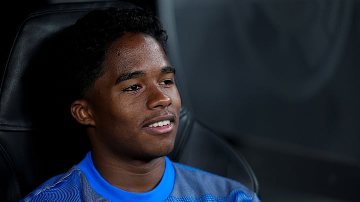 Endrick s'engage à l'OL. Endrick s'engage à l'OL.