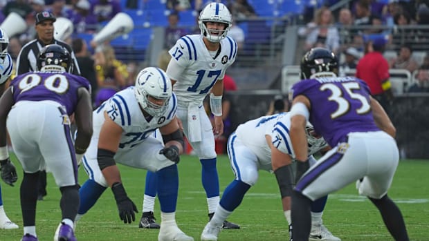 Indianapolis Colts quarterback Daniel Jones (17) runs the offense during the first quarter against the Baltimore Ravens.