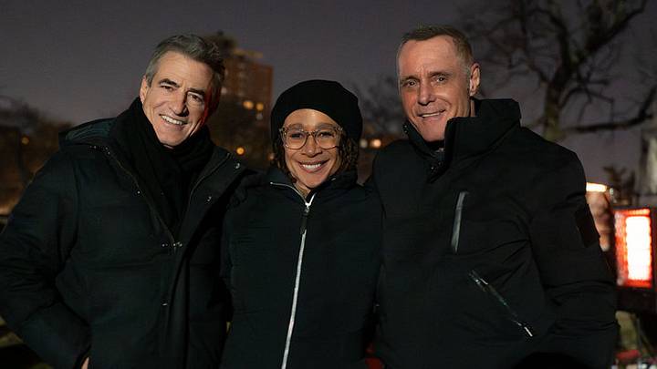 CHICAGO P.D. -- "Reckoning, Part 3" Episode 1317 -- Pictured: (l-r) Dermot Mulroney, S. Epatha Merkerson, Jason Beghe