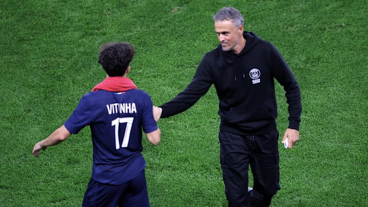 Luis Enrique s'est exprimé sur le cas Vitinha qui a été remplaçant face au PSV. Luis Enrique s'est exprimé sur le cas Vitinha qui a été remplaçant face au PSV.