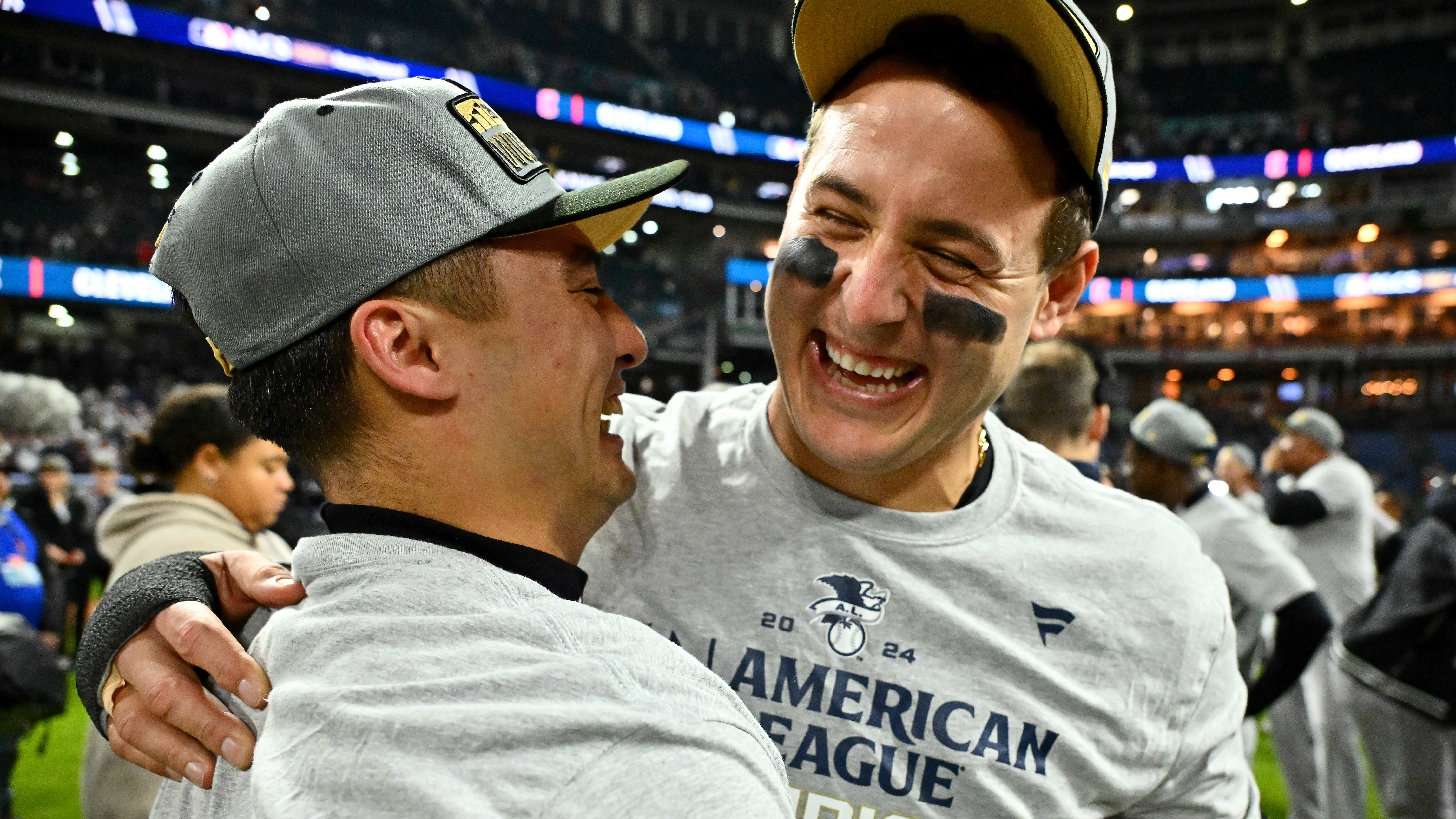 Rizzo Compares 2016 Cubs and 2024 Yankees Champions in the Making