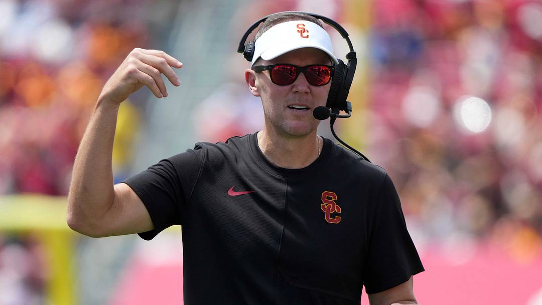 Aug 29, 2026; Los Angeles, California, USA; Southern California Trojans head coach Lincoln Riley reacts against the San Jose State Spartans in the first half at United Airlines Field at Los Angeles Memorial Coliseum. Mandatory Credit: Kirby Lee-Imagn Images