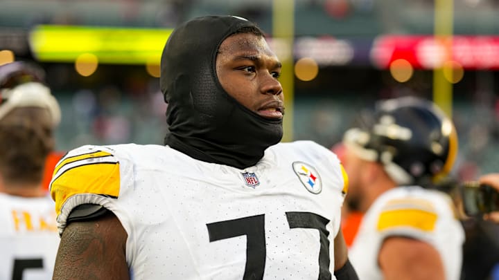 Broderick Jones