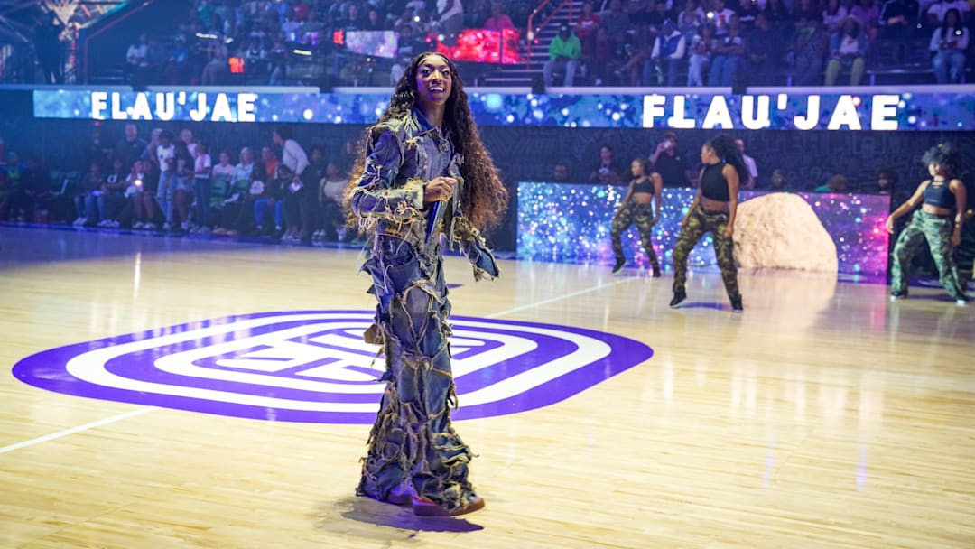 Flau'jae Halftime Performance During The Overtime Select Championship