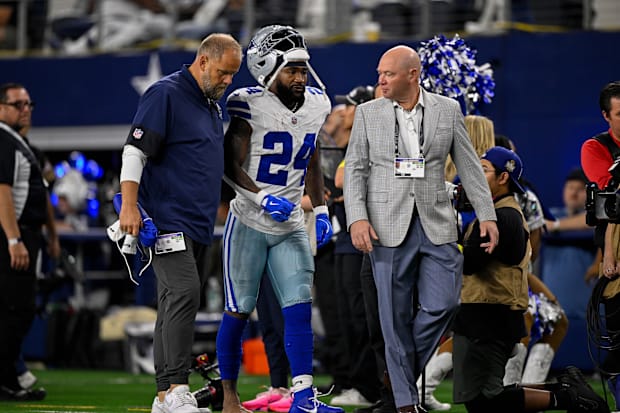 Dallas Cowboys running back Miles Sanders.