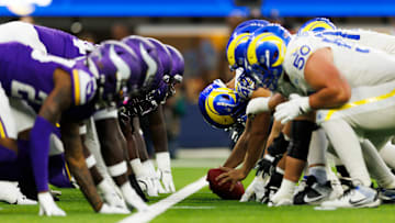 Minnesota Vikings and Los Angeles Rams players