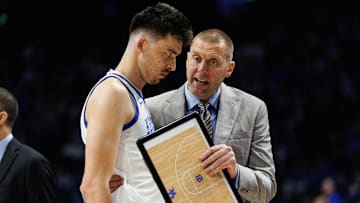 Kentucky Wildcats head coach Mark Pope