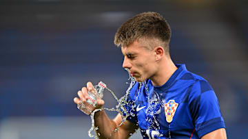 Verliert Bremen das Wettbieten um Adriano Jagušić? Verliert Bremen das Wettbieten um Adriano Jagušić?