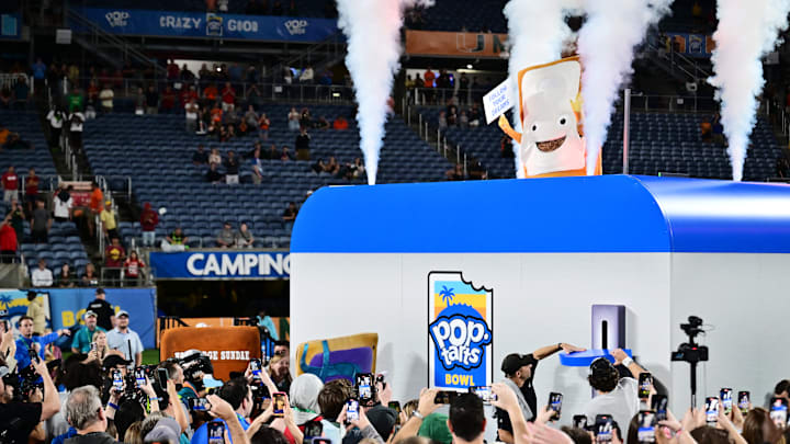 Iowa State v Miami - Pop-Tarts Bowl