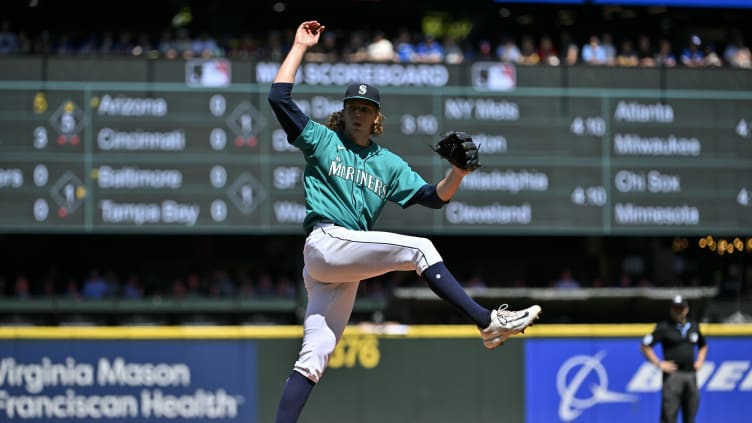 Toronto Blue Jays v Seattle Mariners