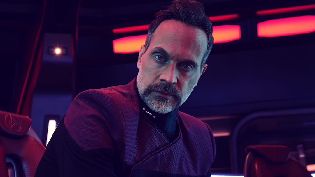 Todd Stashwick of the Paramount+ original series STAR TREK: PICARD. Photo Cr: James Dimmock/Paramount+. © 2022 CBS Studios Inc. All Rights Reserved.
