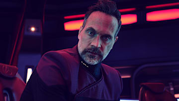 Todd Stashwick of the Paramount+ original series STAR TREK: PICARD. Photo Cr: James Dimmock/Paramount+. © 2022 CBS Studios Inc. All Rights Reserved.