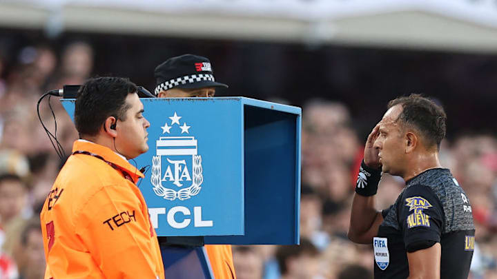 FBL-ARGENTINA-RIVER-ARGENTINOS