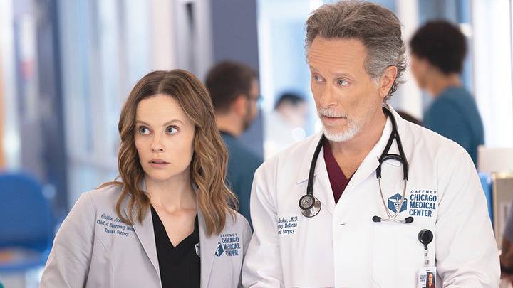 CHICAGO MED -- "Twist & Shout" Episode 1113 -- Pictured: (l-r) Sarah Ramos as Dr. Caitlin Lenox, Steven Weber as Dr. Dean Archer