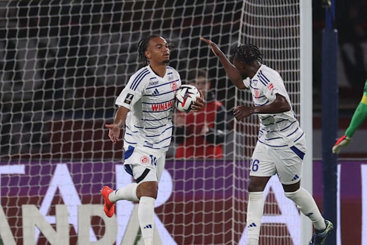 FBL-FRA-LIGUE1-PSG-STRASBOURG