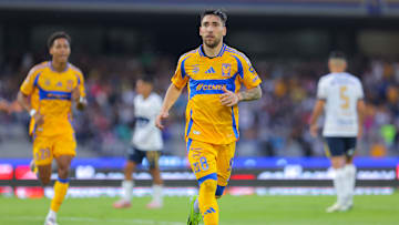 Pumas UNAM v Tigres UANL - Torneo Apertura 2024 Liga MX