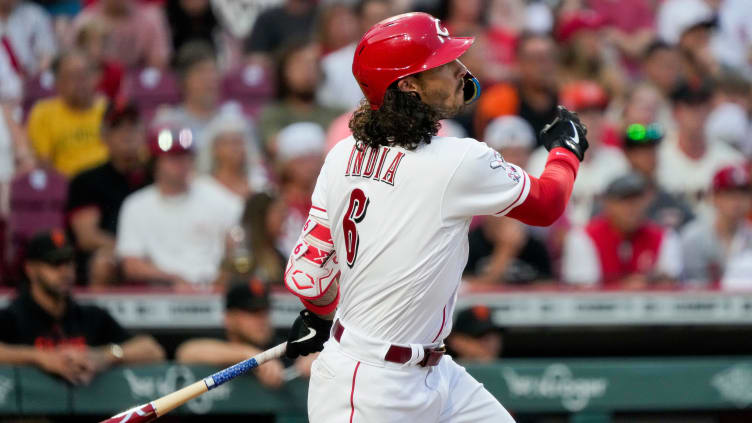 Cincinnati Reds second baseman Jonathan India (6) 