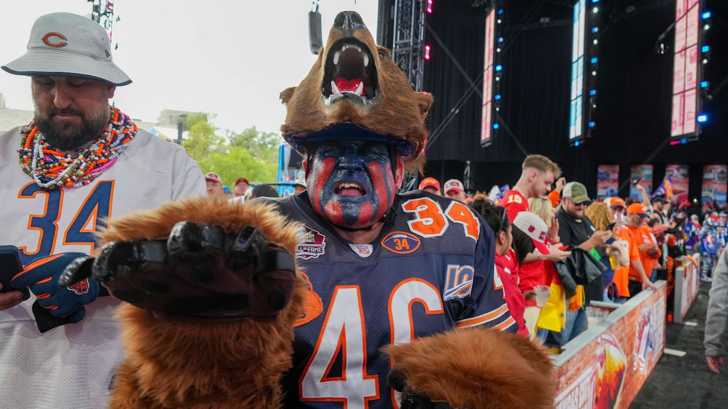 Bears 2025 Mock Draft: Chicago lands top offensive lineman in 1st round