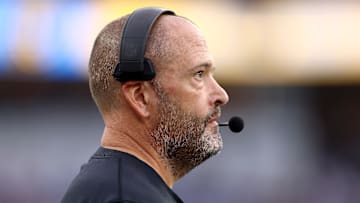 Las Vegas Raiders v Los Angeles Chargers