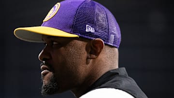 Minnesota Vikings defensive coordinator Brian Flores
