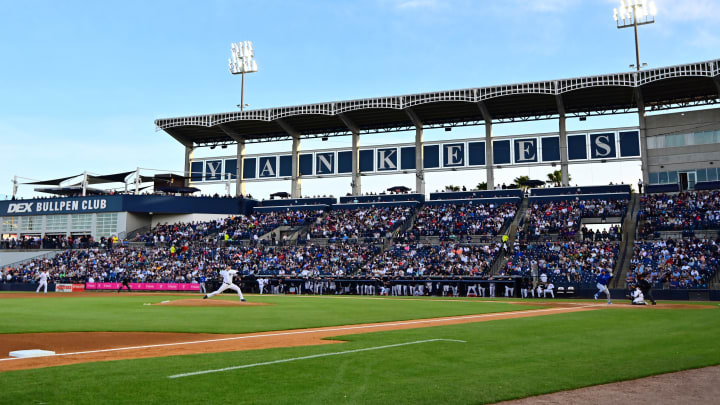 Toronto Blue Jays v New York Yankees