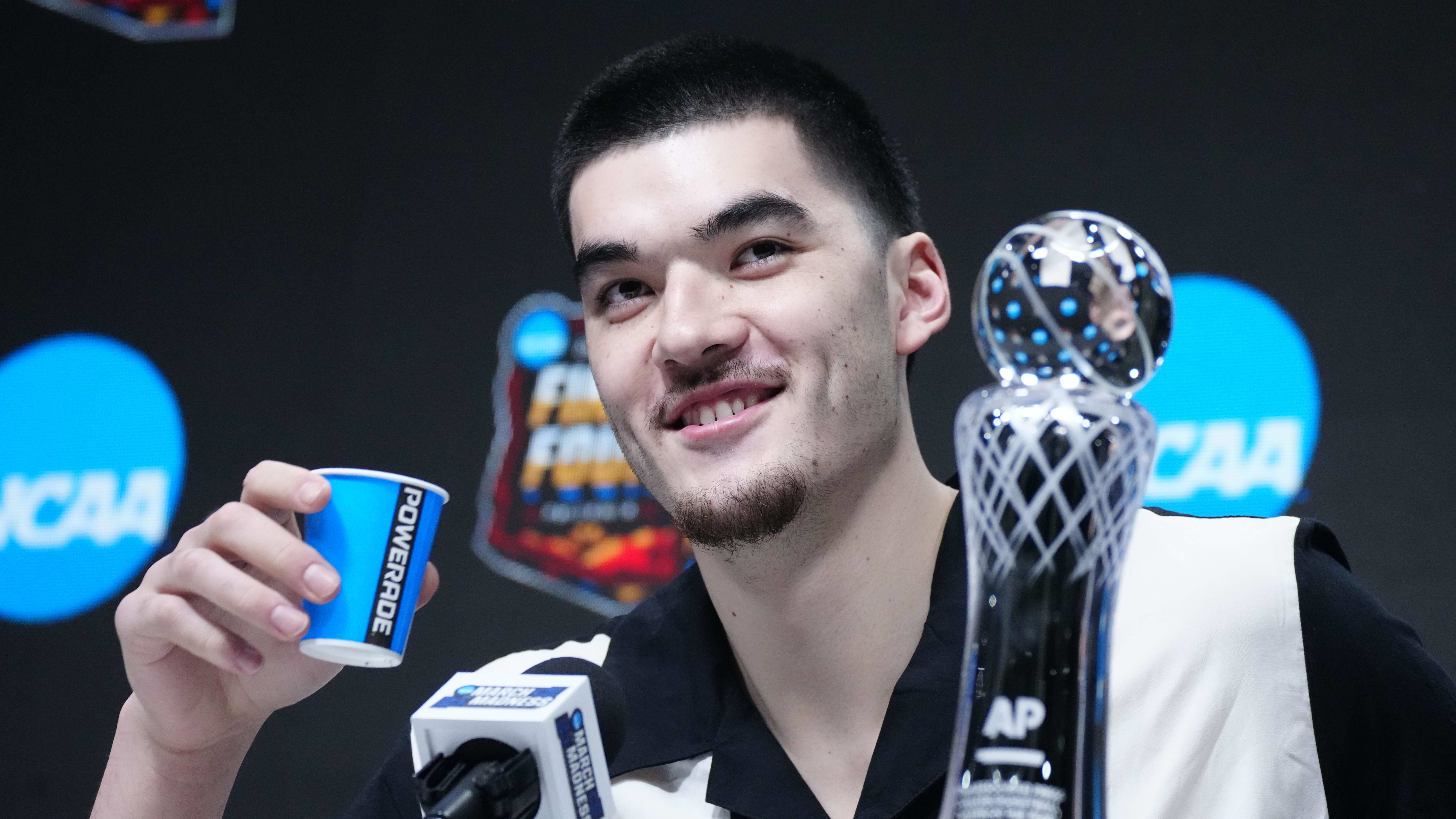 Zach Edey talks during Final Four Media Availability 