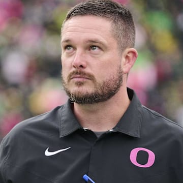 Oct 22, 2022; Eugene, Oregon, USA; Oregon Ducks head coach Dan Lanning watches the clock during the second half against the UCLA Bruins at Autzen Stadium. The Ducks won the game 45-30. 