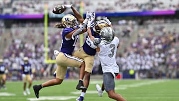 Eastern Michigan v Washington