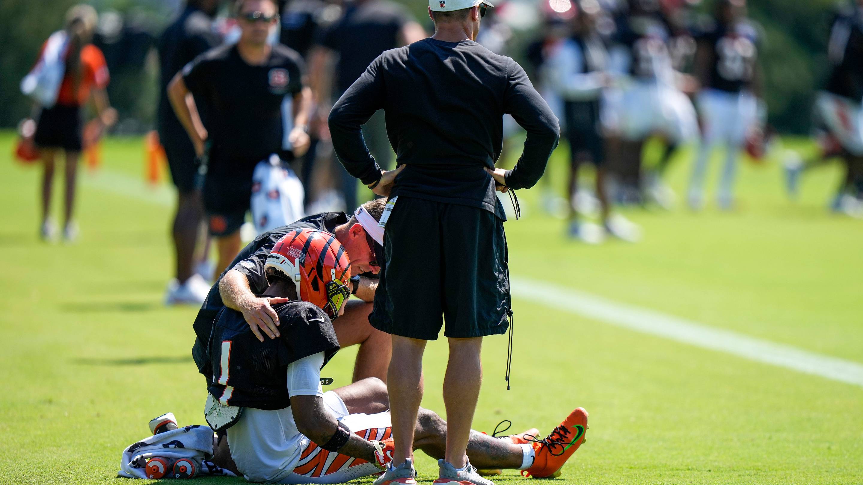 'Everybody Can Breathe' - Bengals Get Scary Glimpse of Life Without Ja'Marr Chase, but Only Briefly